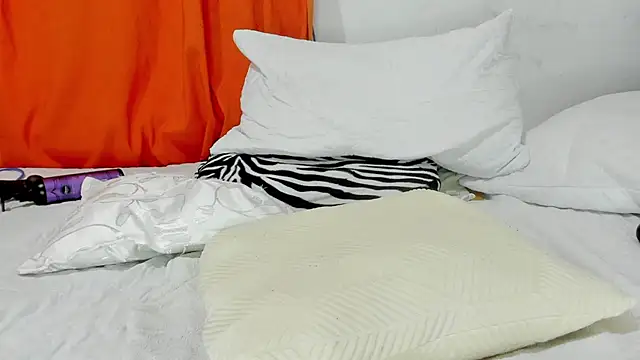 lilybaudyn_ webcam