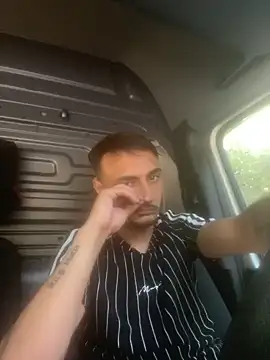 SpyingTouching