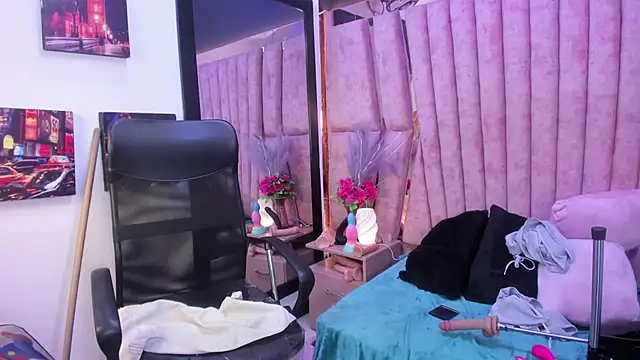 HornySkinny26 webcam