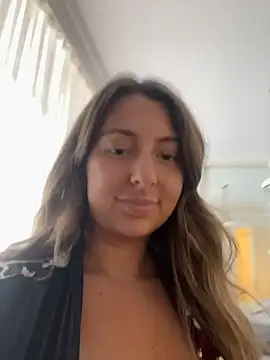 curvyflawless webcam