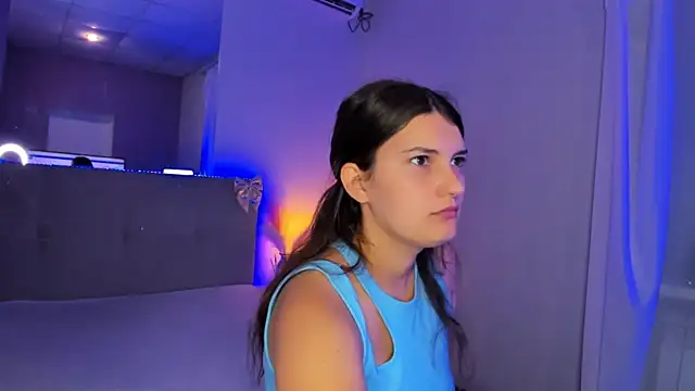 Laura_Leee webcam