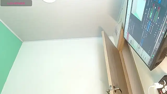 avaleri_cherry webcam