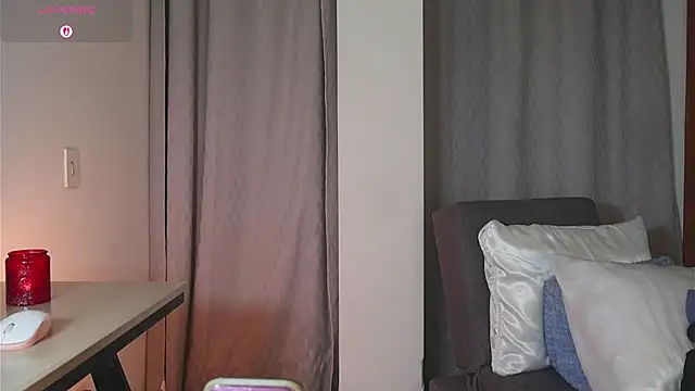 Mia_sweet80 webcam