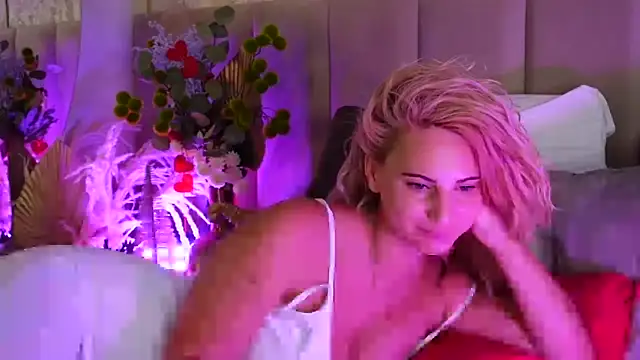 LEXY_EVE webcam