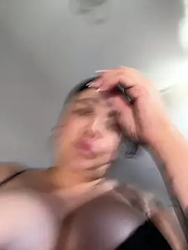 SwittieKendra webcam