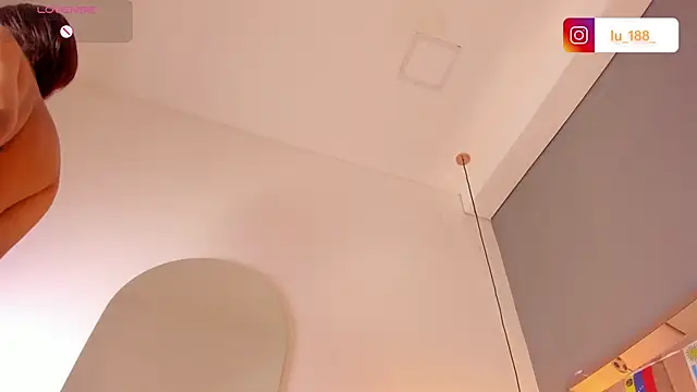 Miss_ambrer_ webcam