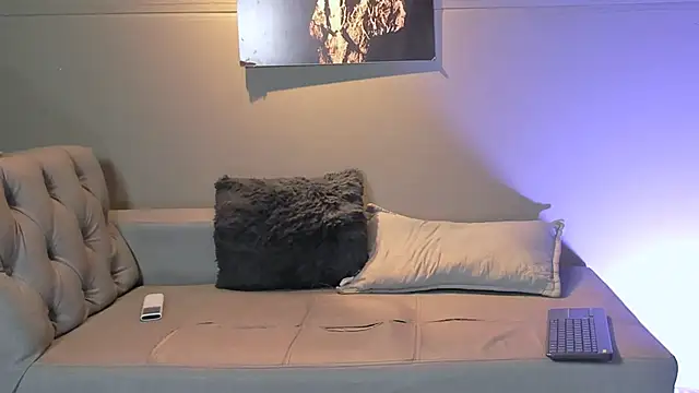 Channel_Cloee212 webcam