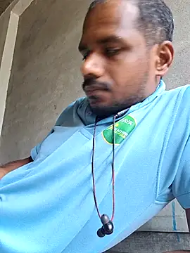 Daddyishere_19 webcam