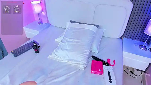 lia_sucker webcam