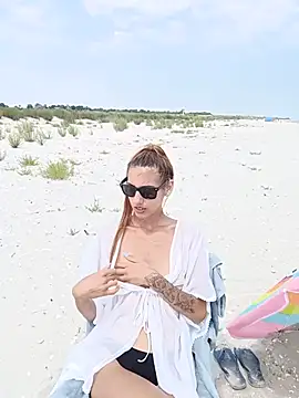 Andreea_Foxx webcam
