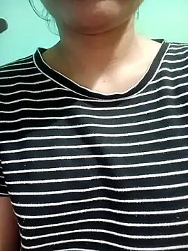 pyaari_tara webcam