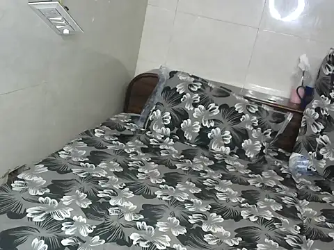 Roxystar25 webcam