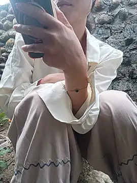 Linda-yiyi webcam