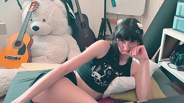 CeriseLapine webcam