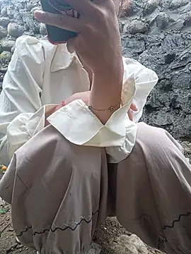 Linda-yiyi webcam