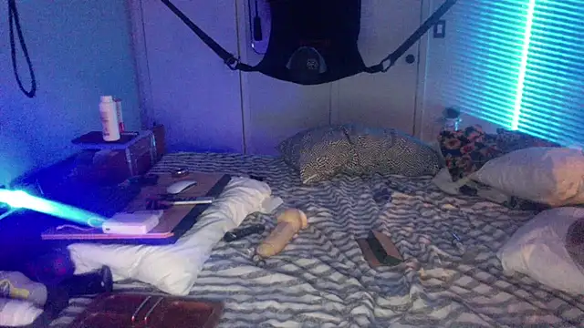 RawOkie live sex cam