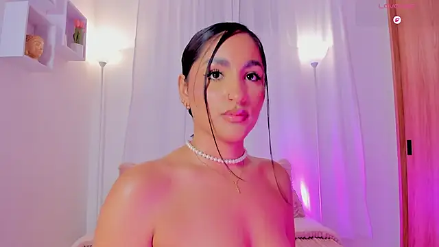 Aishapeyton_ webcam