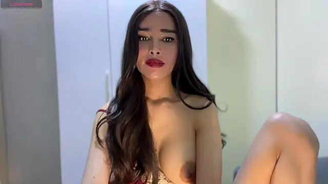 Lovable_with_bigsurprise webcam