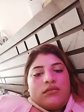 Sanaya_Gil webcam