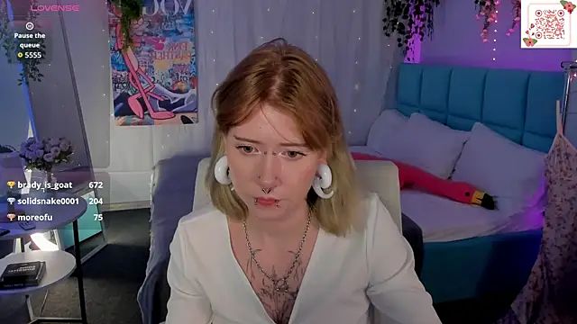 Elira_Vane webcam