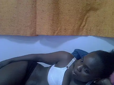 kaya_bear webcam