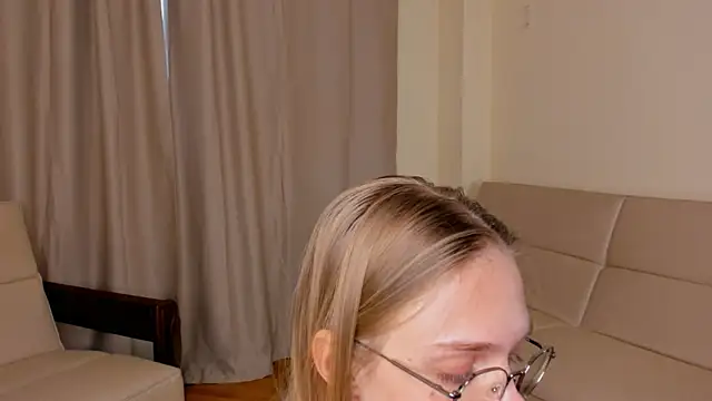 FemMantis webcam