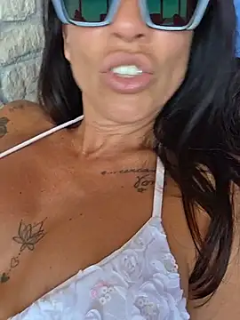 sexy7883 webcam