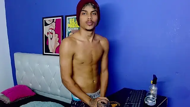 Angel_foxc13 webcam