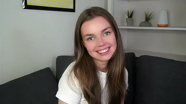 SaraStraton webcam