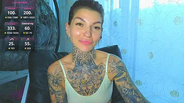 tattooedBabyy webcam
