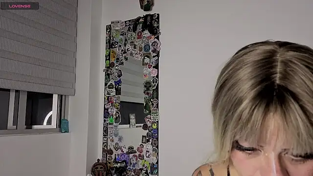 freyaa_sorcerees webcam