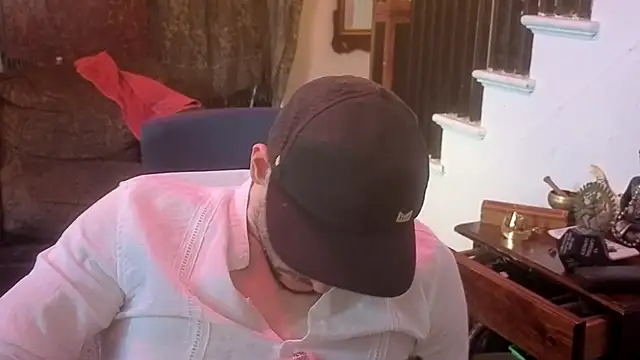 MasterDaddyCool webcam