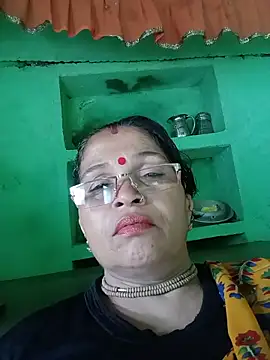 Manavi_x webcam