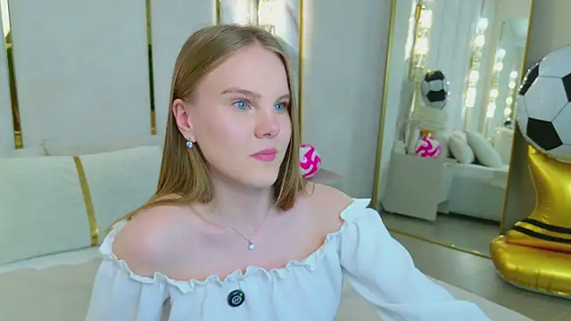 Lili_Lohan webcam