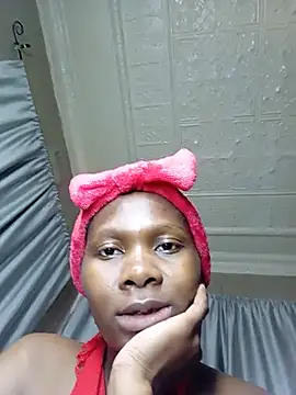 PussyFarrie webcam