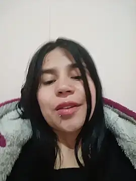Cata_black webcam