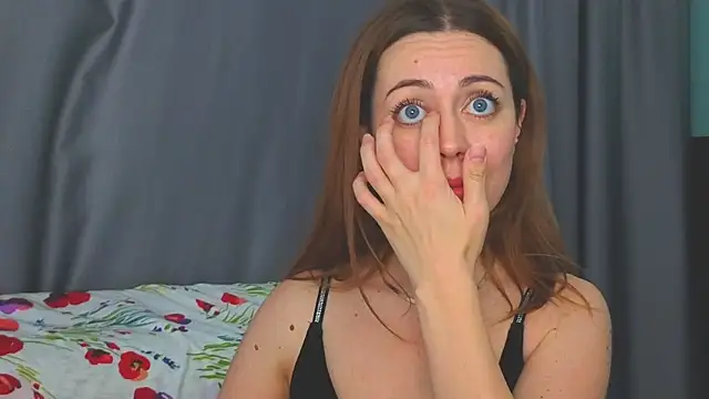 GirlfriendNina webcam