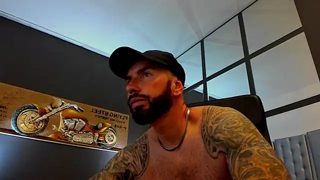 AronGrant webcam