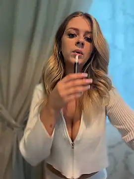 Love_Bri webcam