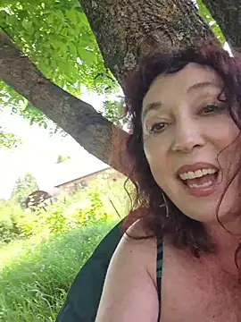 GypsyEsmeralda webcam