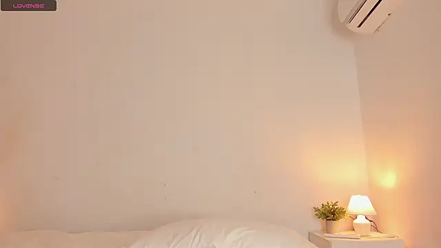 kora_bliss webcam