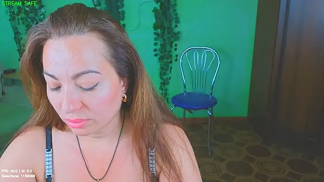 Zoe_Zephyr webcam
