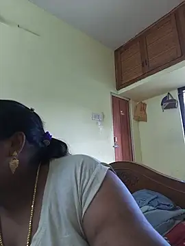 meenaqueen webcam