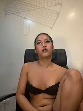 sexyasiancock_yllana webcam