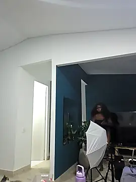 TanishaEvans webcam