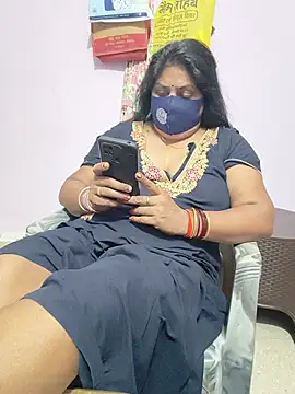 sexxyrenukaa webcam