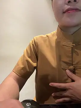 Bella_7777 webcam