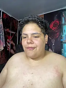 Hailey_Curvy webcam
