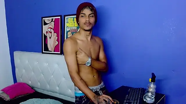 Angel_foxc13 webcam