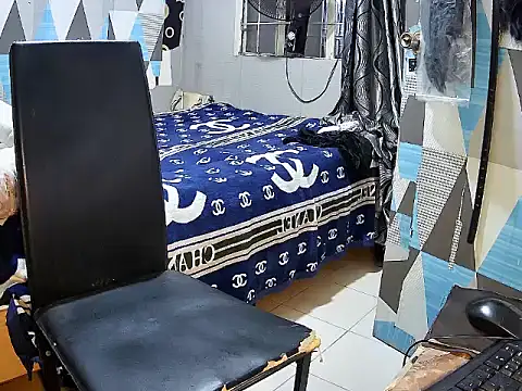 Trish_CurveCock webcam